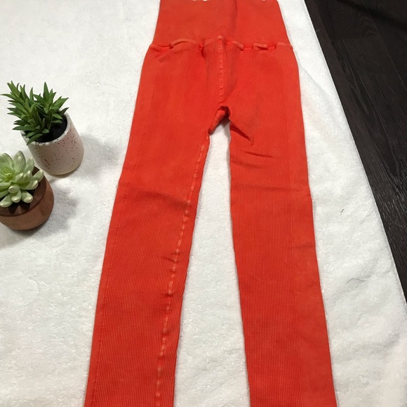 FP Movement Happiness Runs High Rise Leggings M/L - Picture 9 of 10